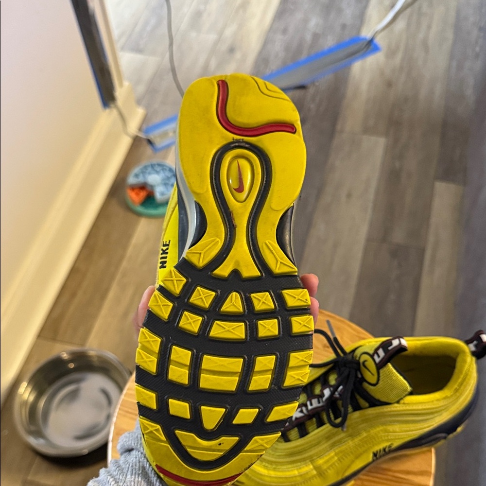 Nike Yellow Sneakers - Picture 2 of 3